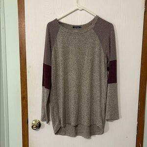 Pink Clover Gray and Burgundy Striped Sleeve Sweater Size XL